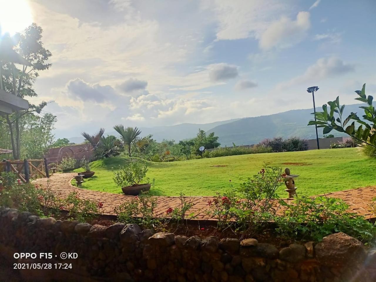 Bamboo And Bricks Resort Welhe Exterior foto